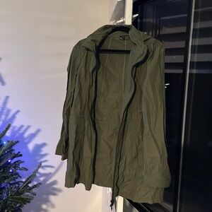 Eileen Fisher Lightweight Olive Utility Trench! 💚